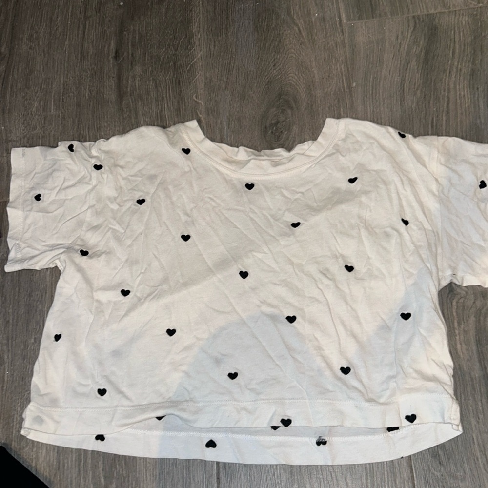 White crop top with black hearts!